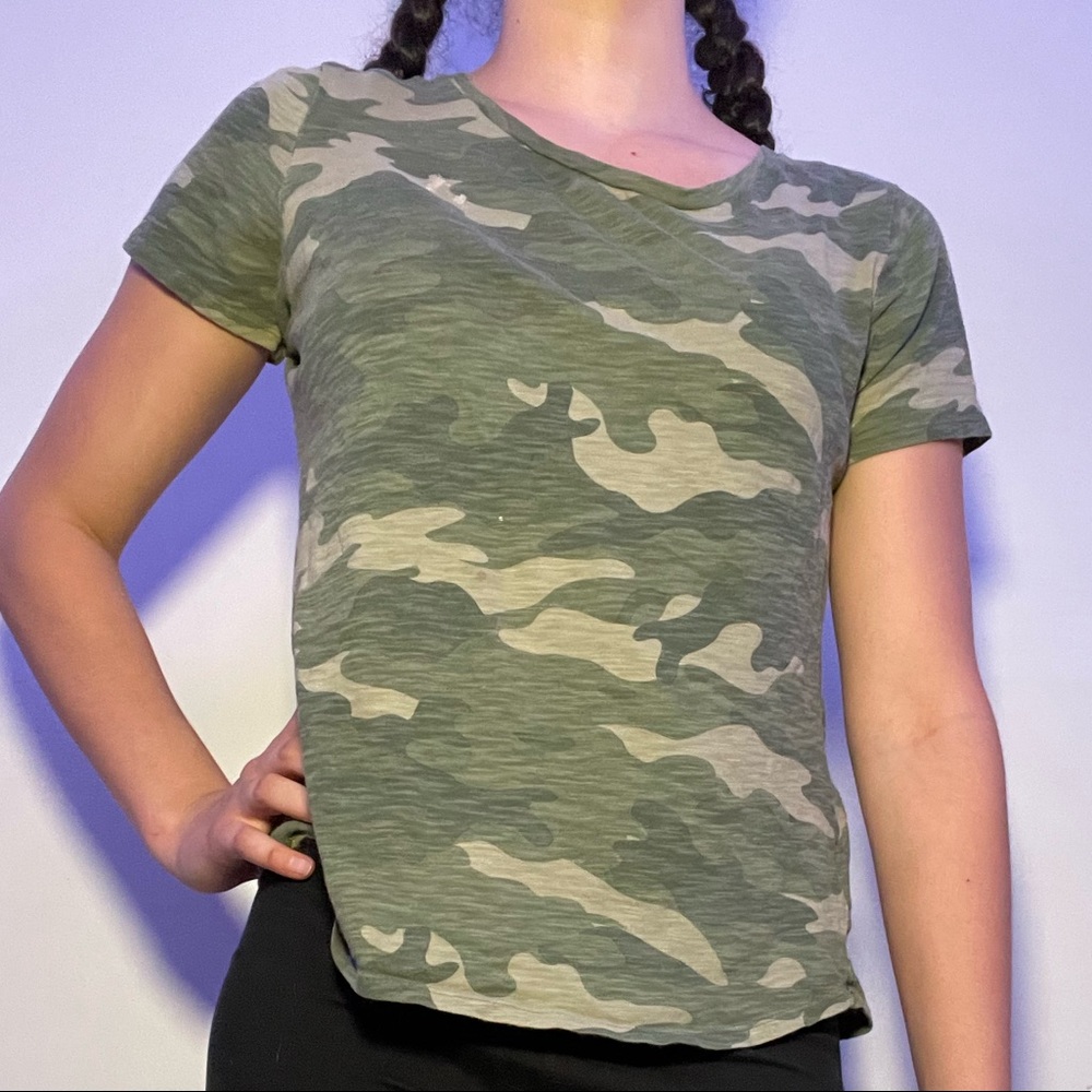 Girls camo print tee from old navy